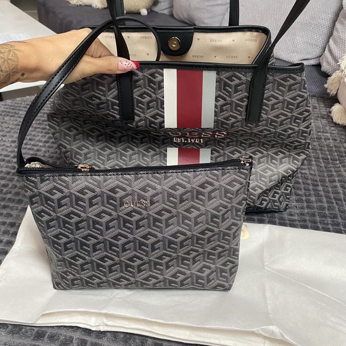Чанта Guess