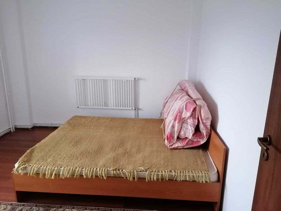 Apartament decomandat situat in zona Garii