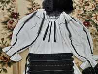 REDUCERE!!!Costum popular vechi ie,catrinte,zona Ardealului-Sibiului