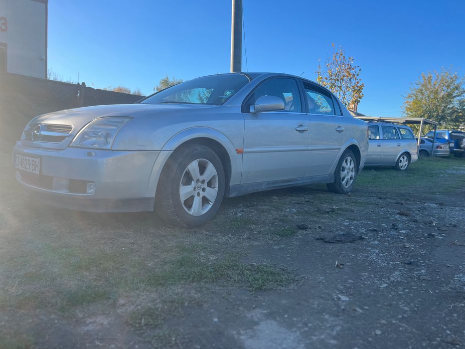 Продавам Опел Вектра 2.2 дизел