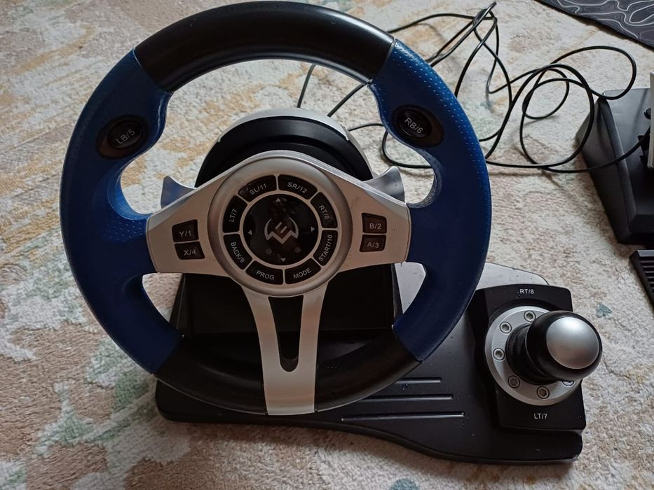 Продам игровой Руль Sven