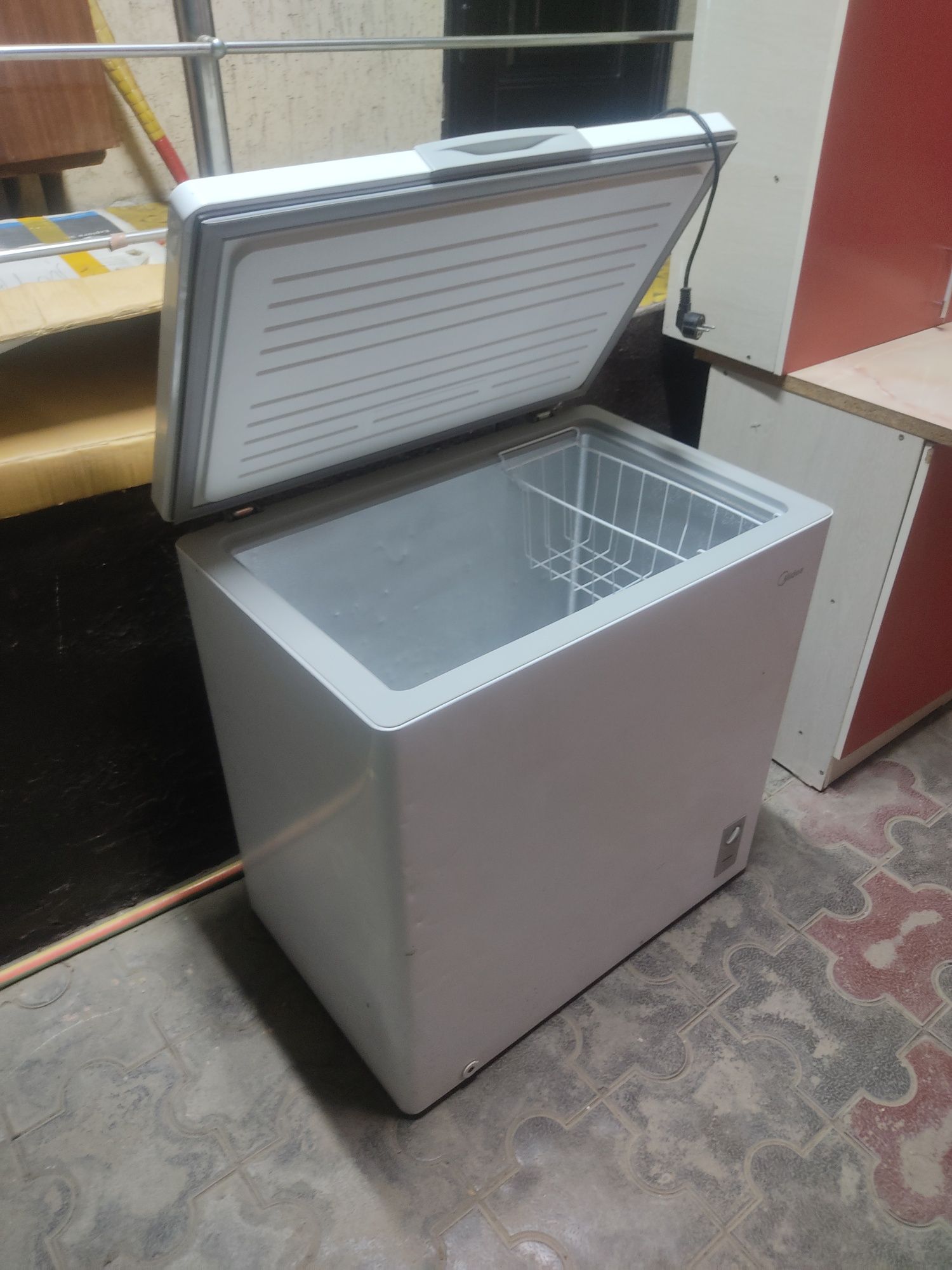 Морозильник 200л. с доставкой