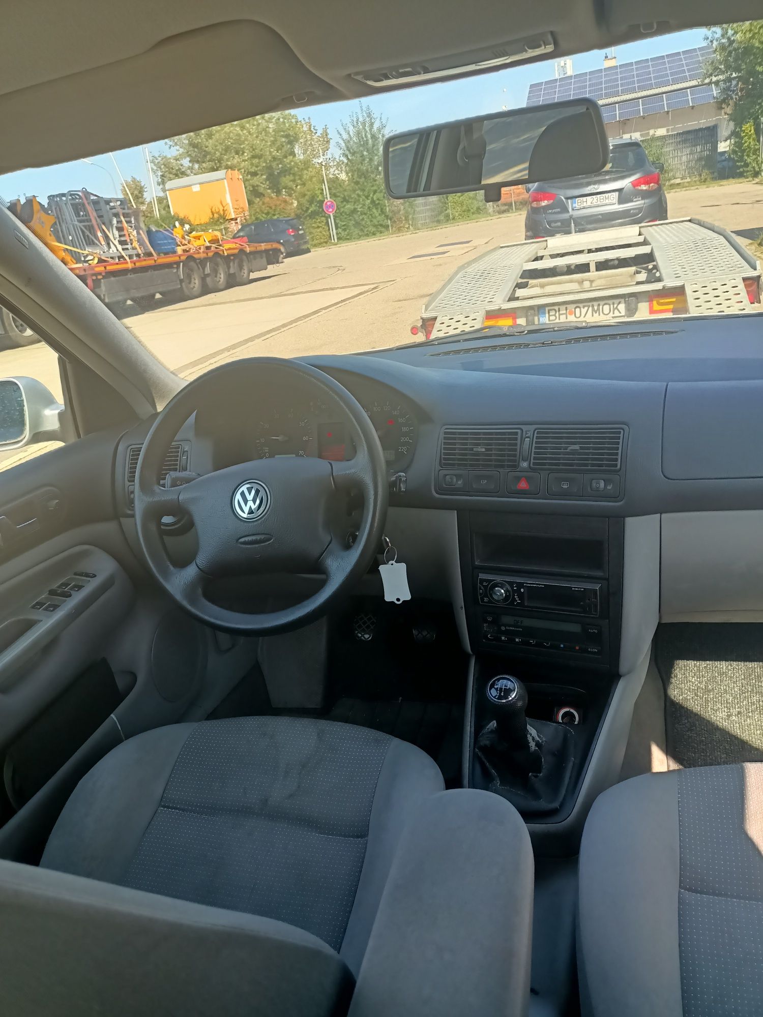 Vând Volkswagen Golf IV