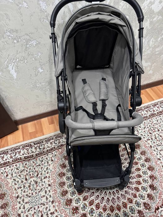 Коляска детская почти новая