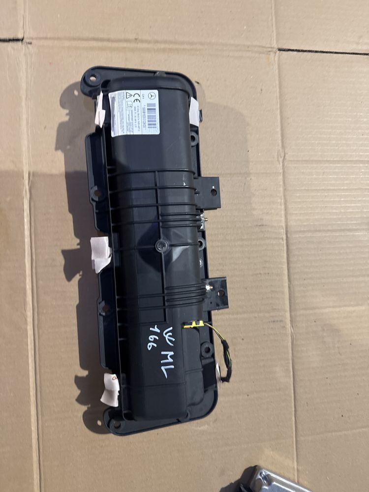 Airbag Picioare Mercedes ML/GLE W166 An 2014