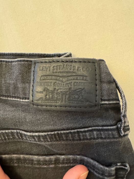 Дамски дънки  Levi's размер 28