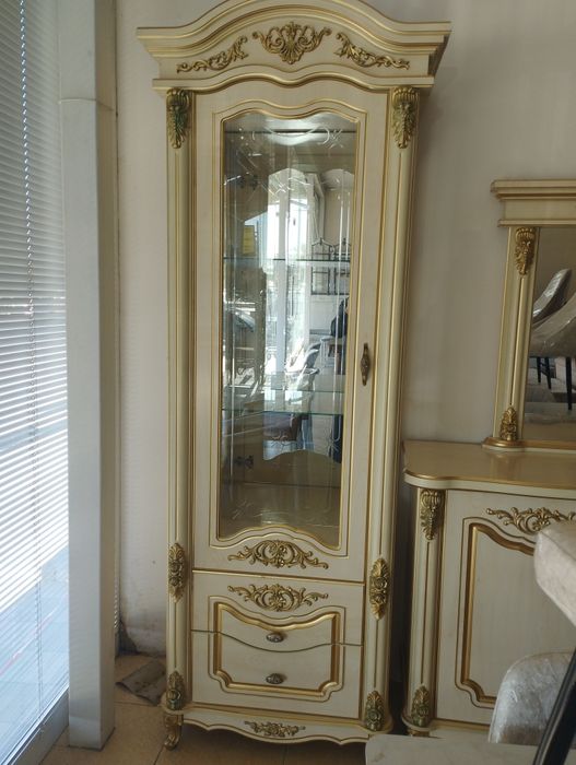 Пинал камод камплект качественой из ЛМДФ размер обшый 365 см красивый