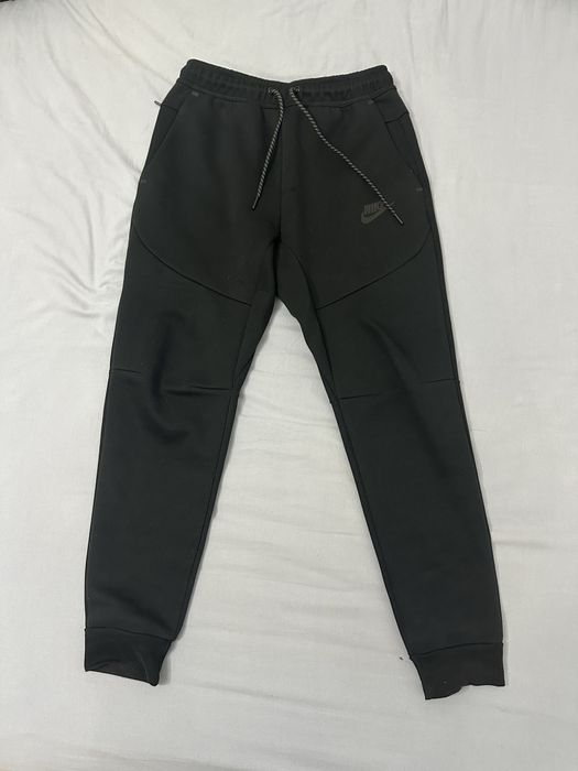 Pantaloni nike tech fleece
