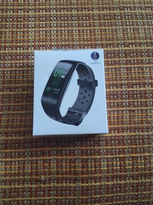 Предлагам смарт гривна