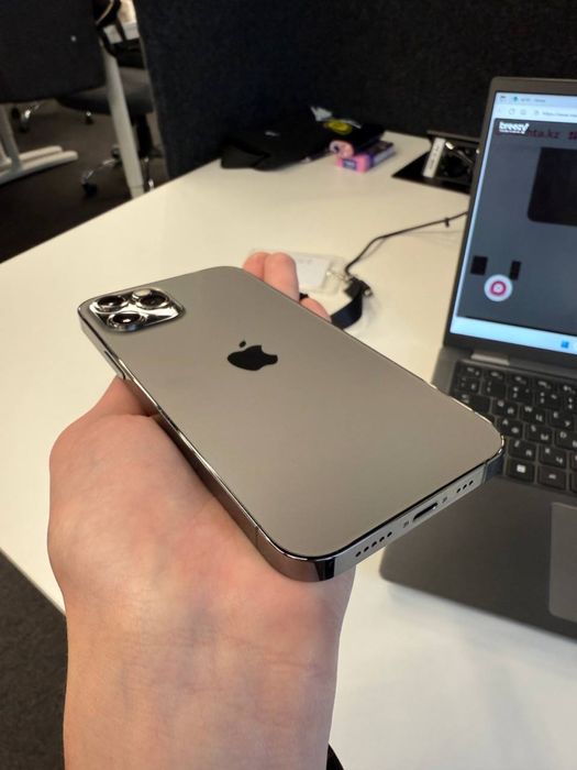 Iphone 12 pro 126gb