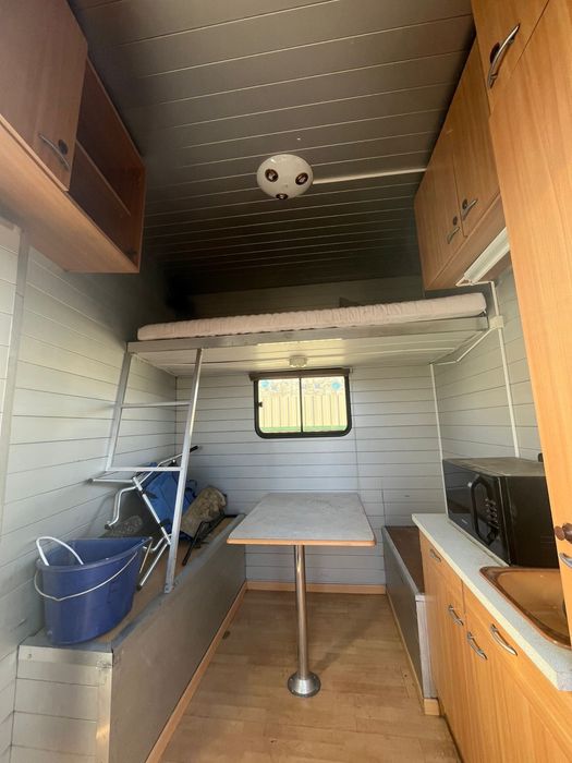 Man M02 Camion transport pentru 6 cai si dormitor 2 locuri