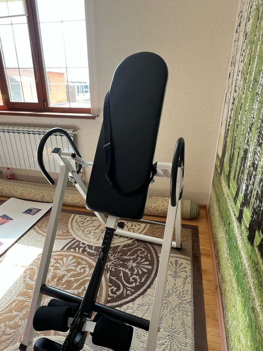 Тренажёр для позвоночника / инверсионный стол