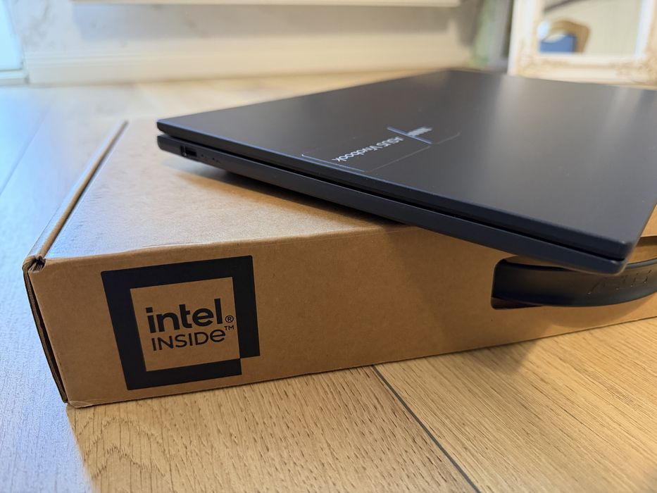 Vand Laptop ASUS i7 / 16GB / 1TB SSD