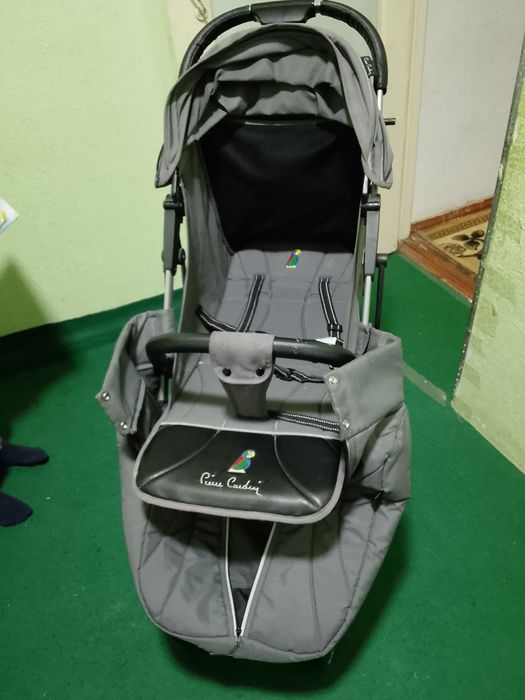 Очень удобная коляска