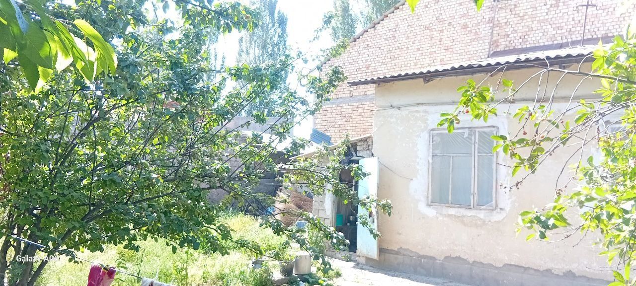 Uy sotiladi yer maydoni qurilishsiz 4 so'tiq Toshkent viloyati Kultepa