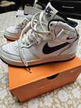 Adidasi Nike Air Force 1, masura 38