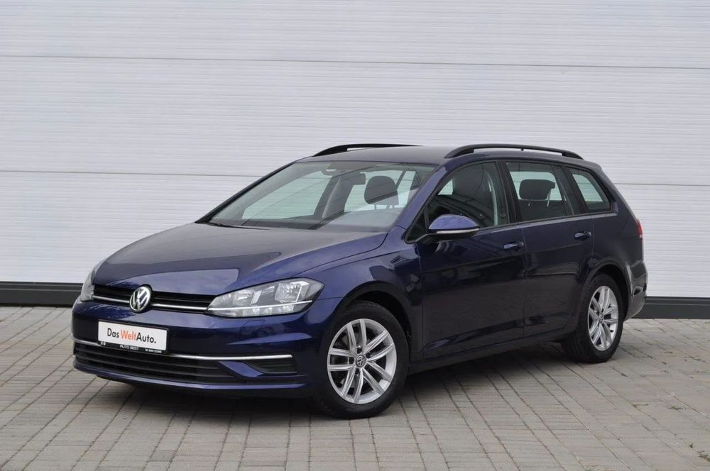 Volkswagen Golf 1.5 TSI 150 CP Senzori parcare fata/spate Scaune incalzite GarantieTVA