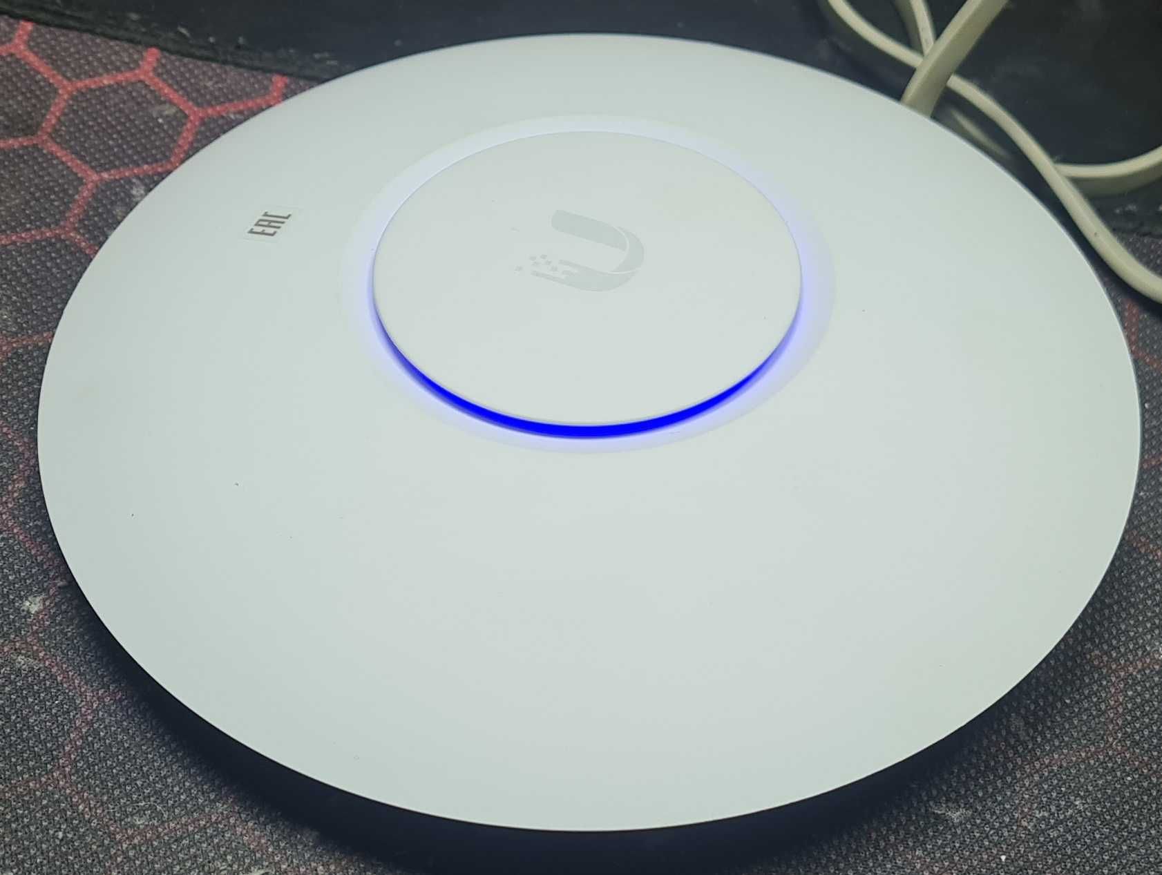 Продаётся точка доступа wi-fi Ubiquiti UniFi AC Lite (UAP-AC-LITE)