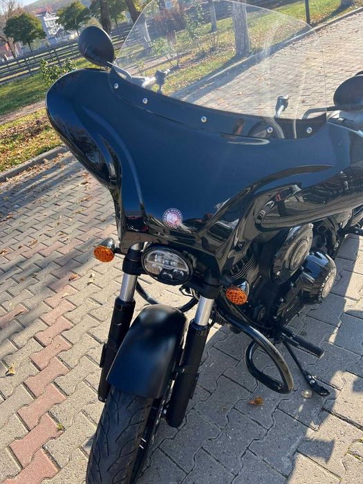 INDIAN  Chief Dark Horse moto