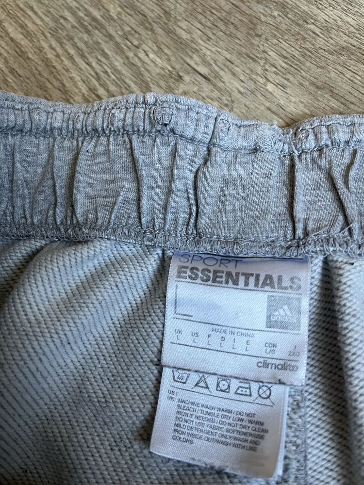 ADIDAS Essentials Mid Short - размер Л / Оригинал