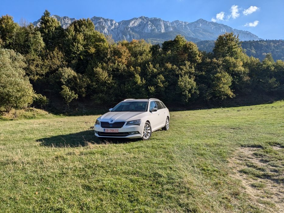 Vând Skoda Superb