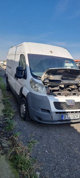 Vând dubă Peugeot Boxer