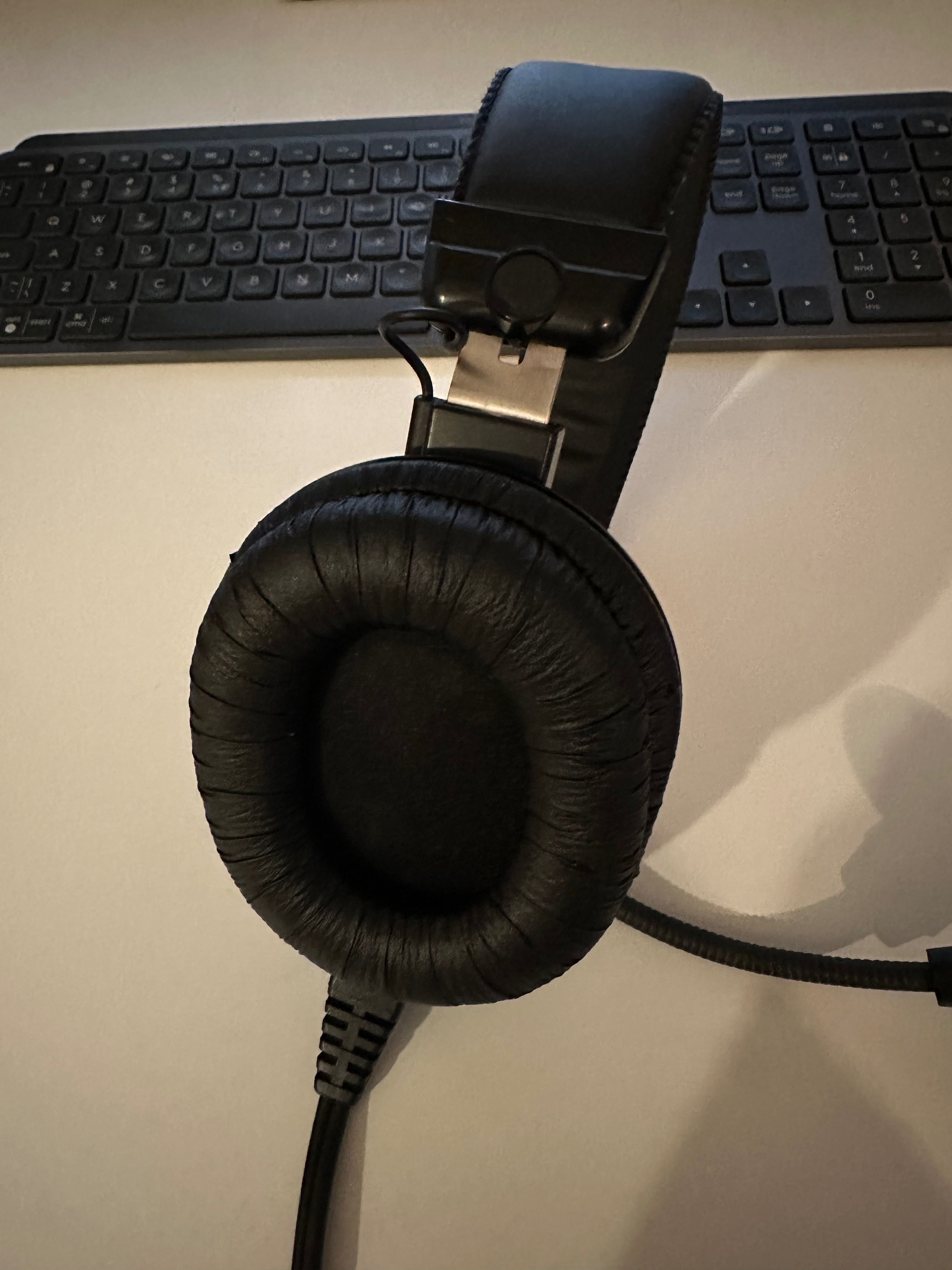 Слушалки с микрофон Audio-Technica BPHS1