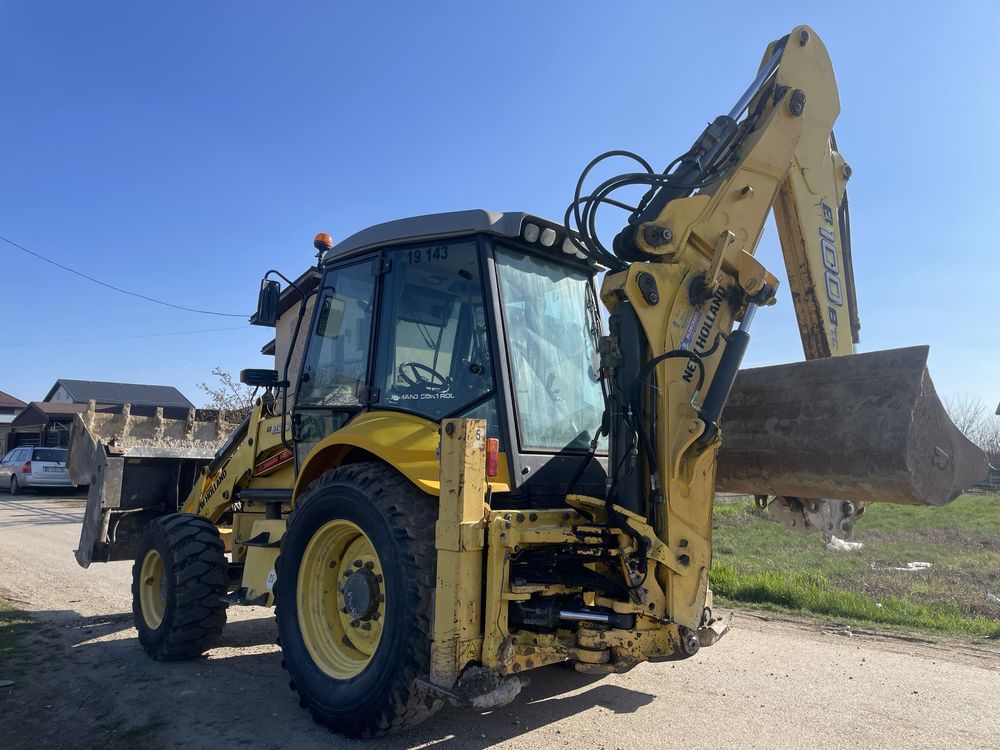 Buldoexcavator New Holland 2012 recent adus comenzi  joystick TVA incl