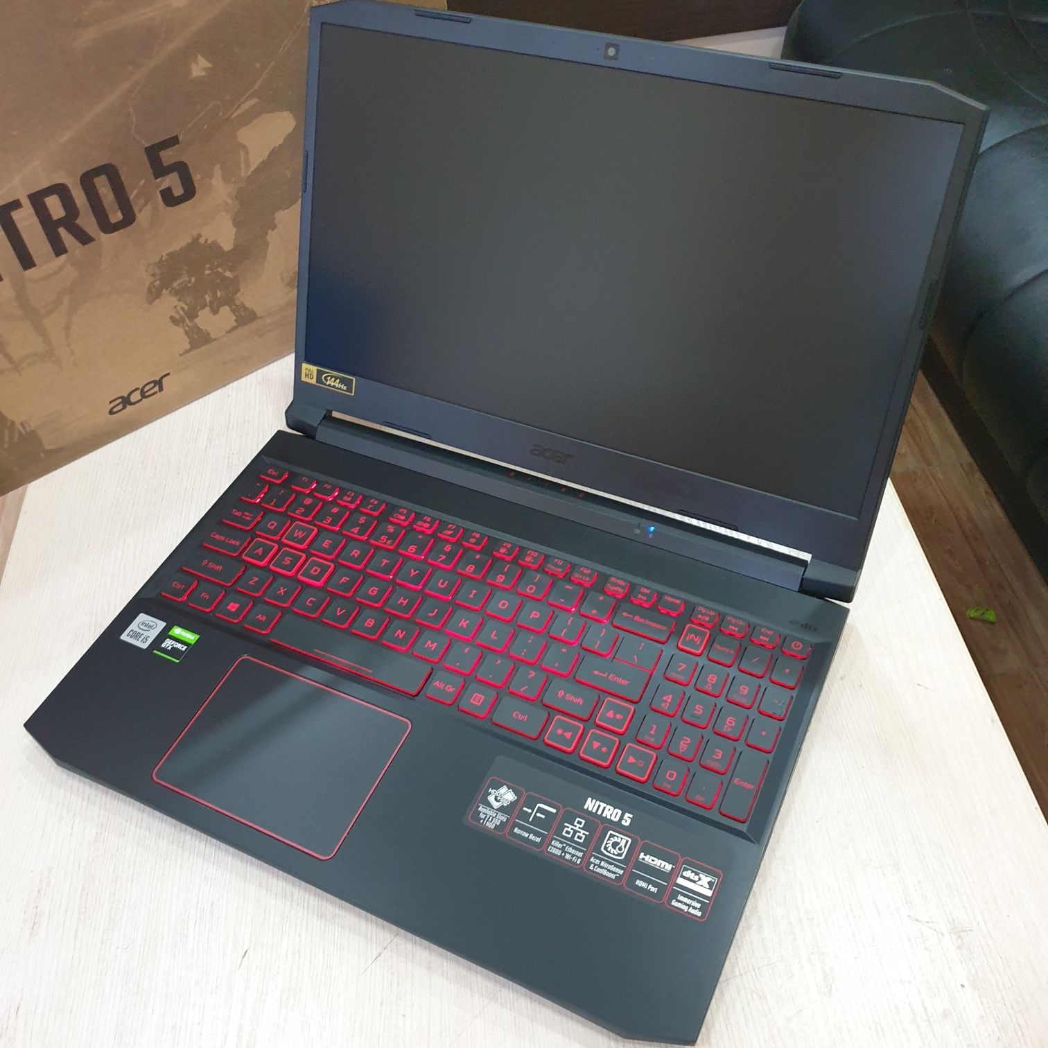 мощный, игровой i5 ноутбук Acer Nitro 5, в отличном состоянии,