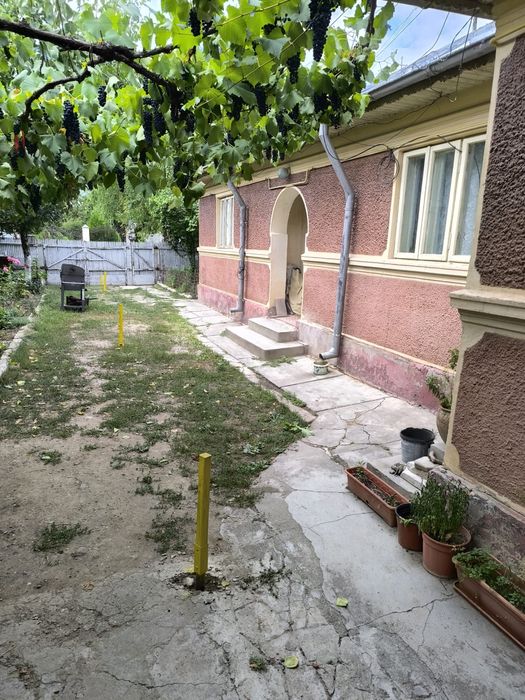 Zona Centrala Buzau Oras - de vanzare Teren si constructie batraneasca