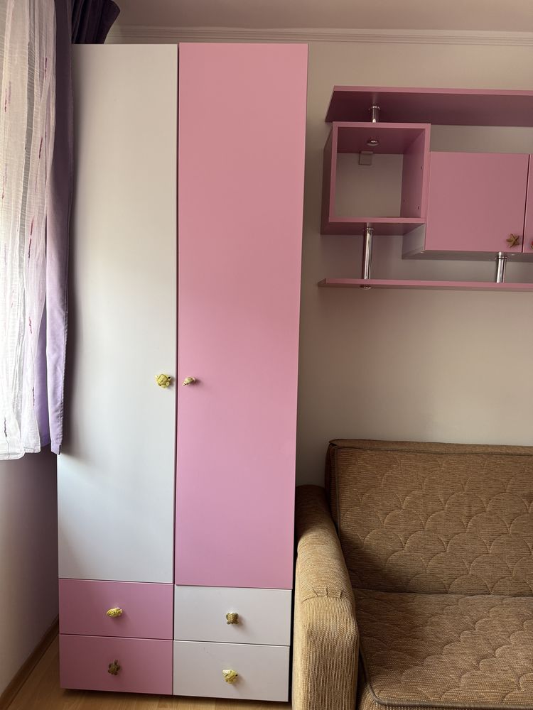 Dormitor complet mobilat – spațios, luminos și modern!