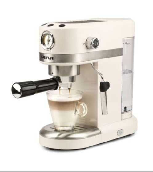 Кафемашина в ретро стил Ferrari