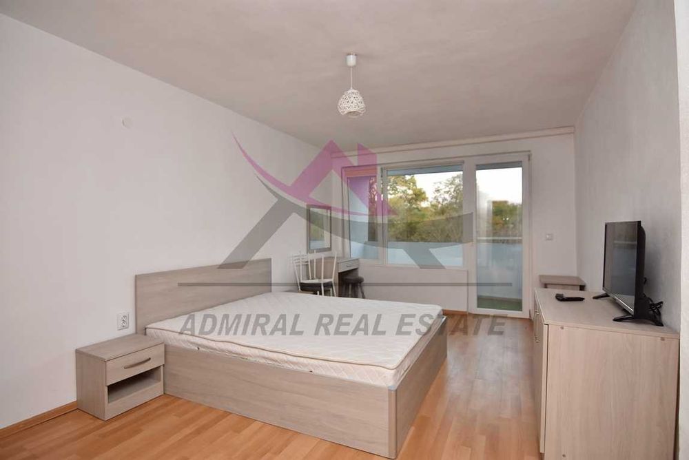 Тристаен -обзаведен -Аспарухово