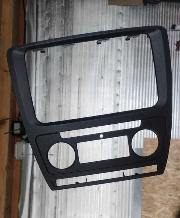 RAMA Adaptoare Skoda Octavia 2- FL 2010-2013, CLIMA Manuala sau AC