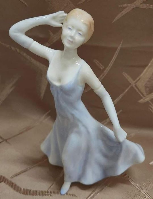 Фигура на дама Patricia Hargreaves