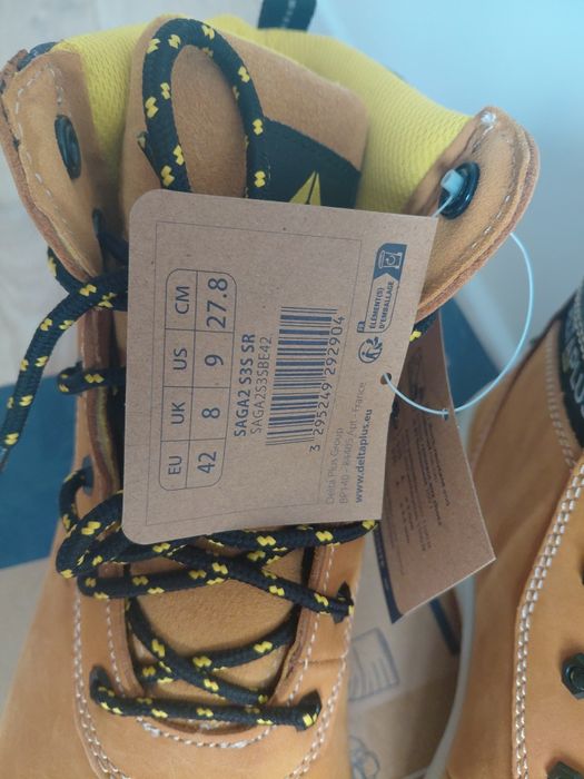 Продам севти ботинки