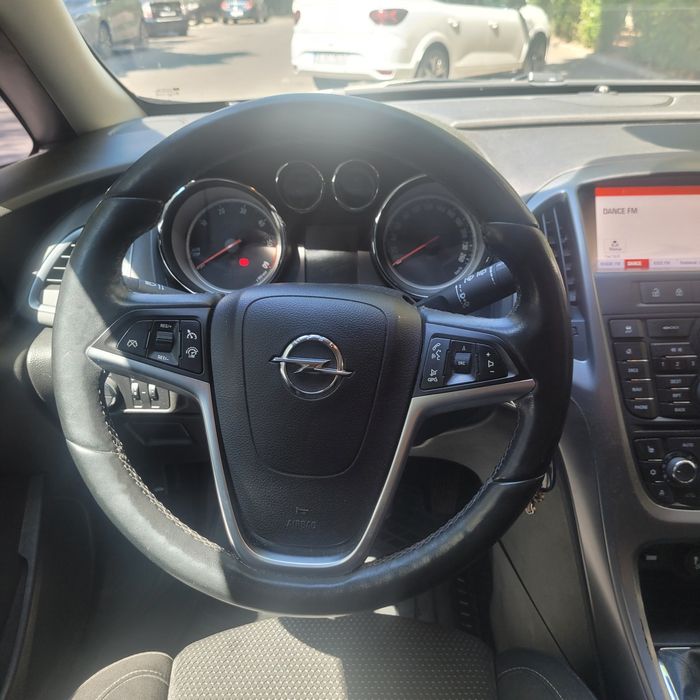 Opel astra j 2015