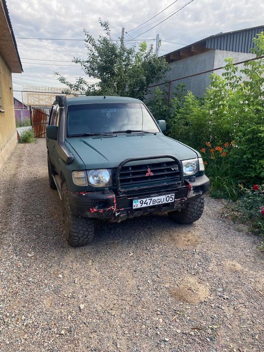Продам  митсубиси поджеро 3.л  1999г.