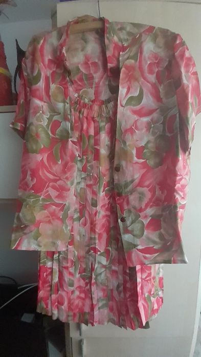 Costum mătase 3 piese   fusta plisata