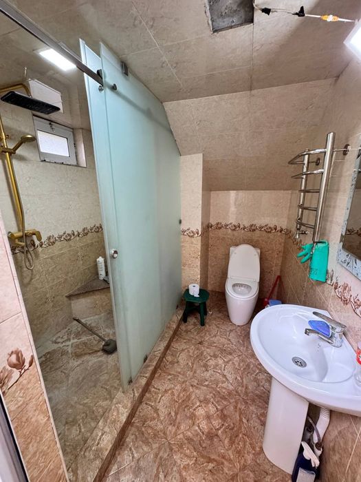 Дом 6сотки  Юкори Хужа Соат ор.н Тош Хамом