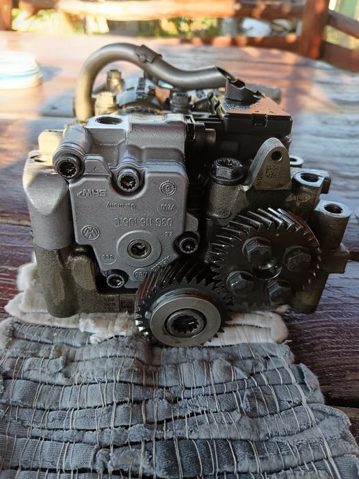 Pompă ulei Audi A4 B7