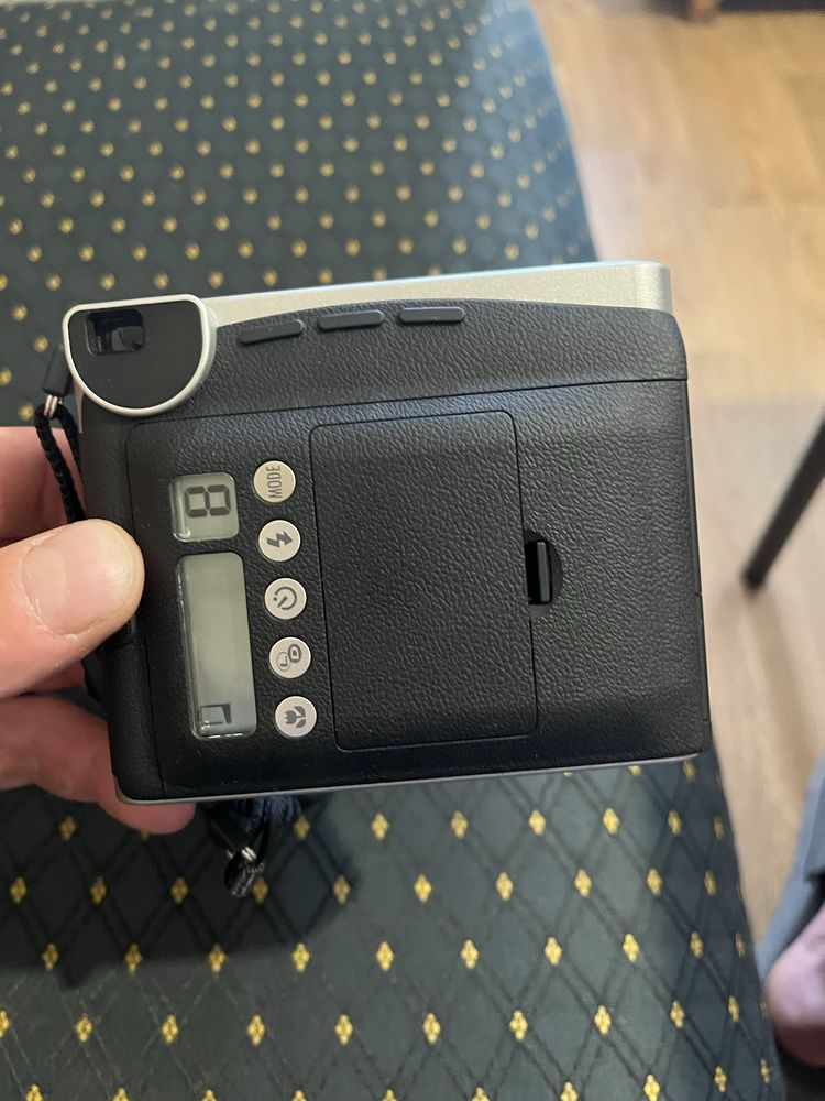 Fujifilm Instax Mini 90 фотоапарат