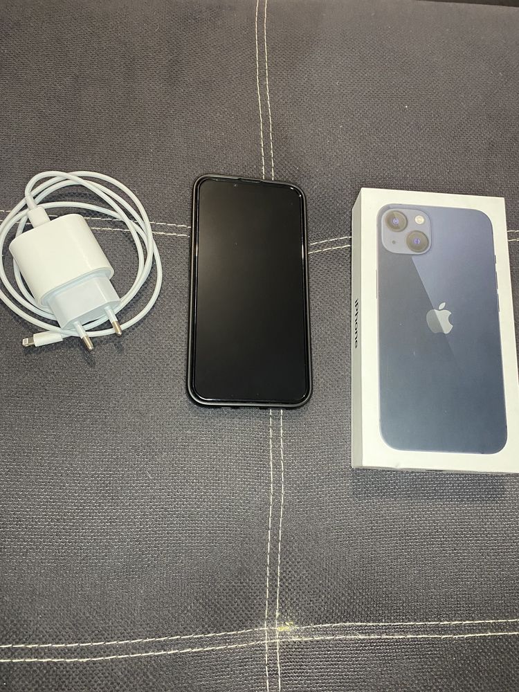 Продам iPhone 13 128гб в отличном состоянии