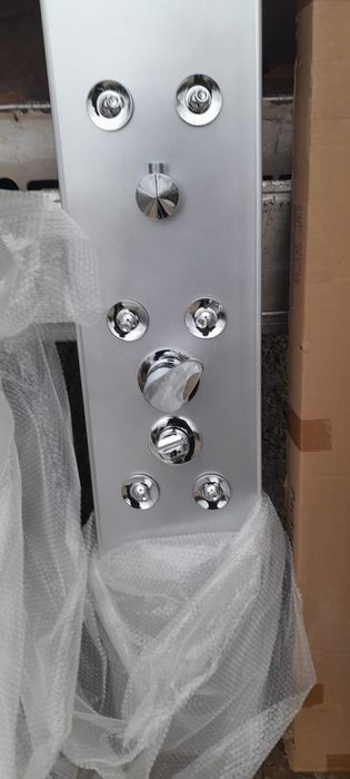 Dușuri  cabine din sticla tratata