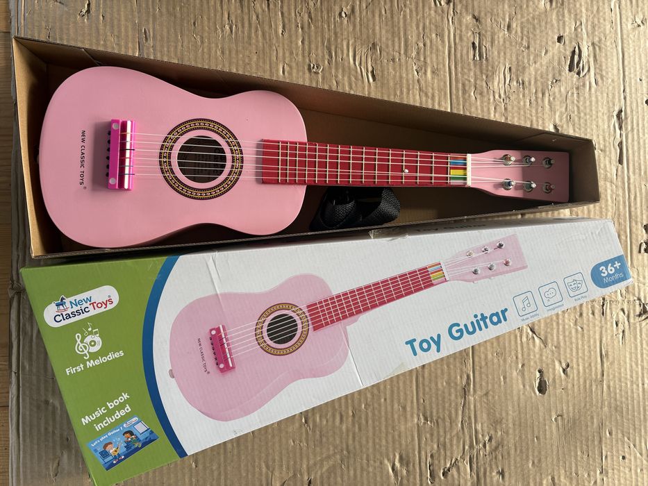 Chitara copii Disney Barbie, Stitch,