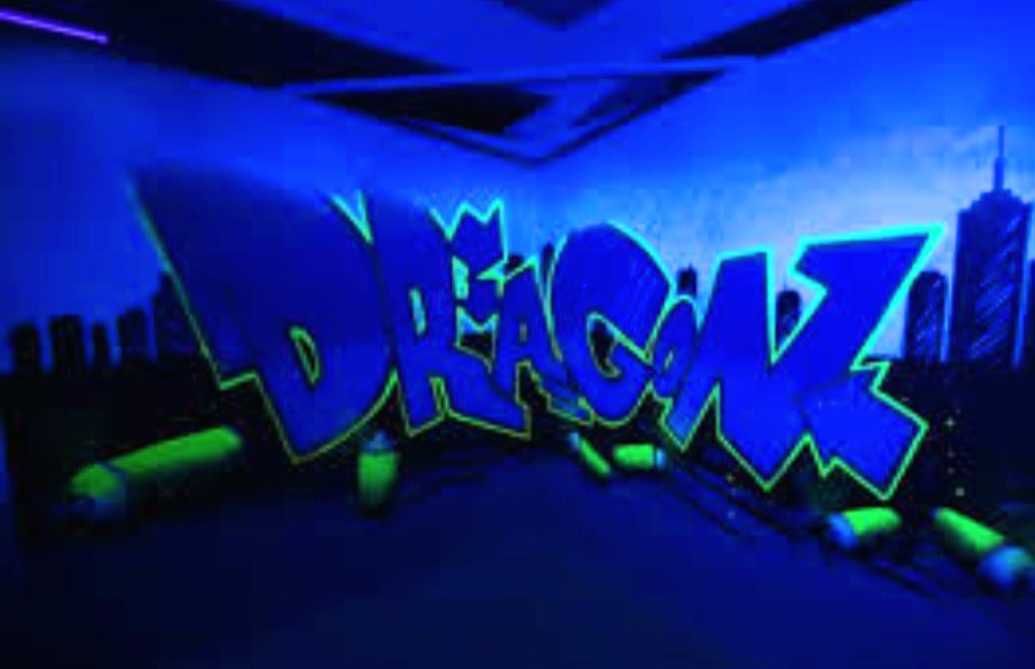 yonadigan rasm chizamiz фосфор yonadigan kraskada. Rassom художник