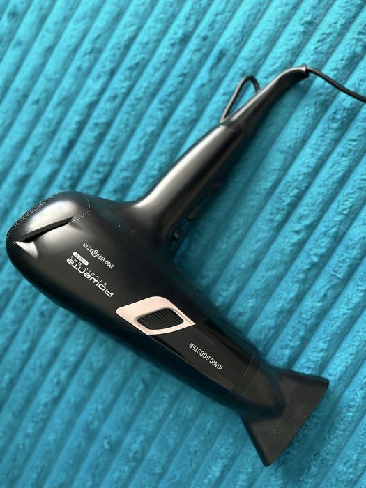 Фен Rowenta черный