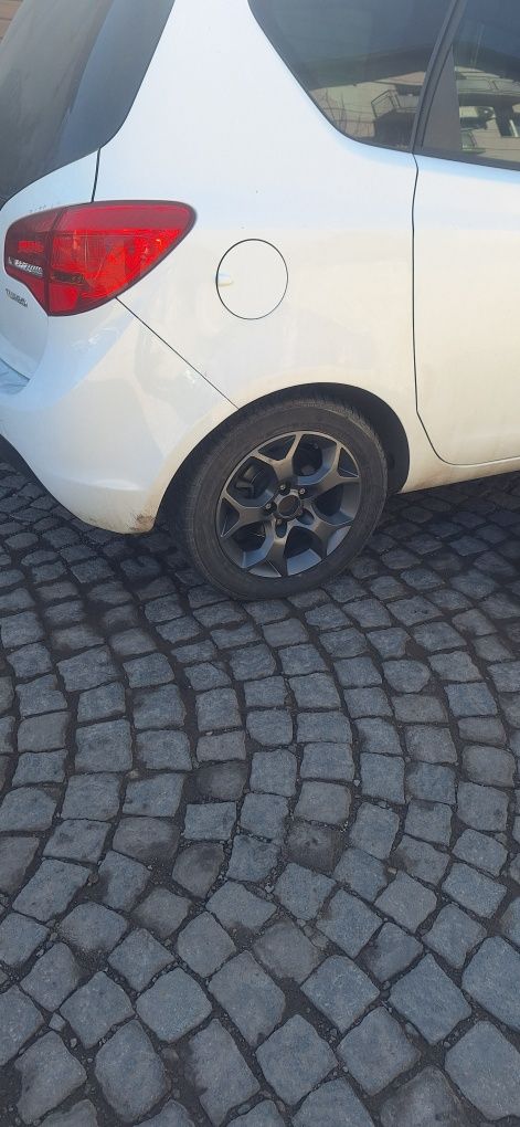 Джанти  16" 5x110с гуми 205х55х16 Опел/Opel...