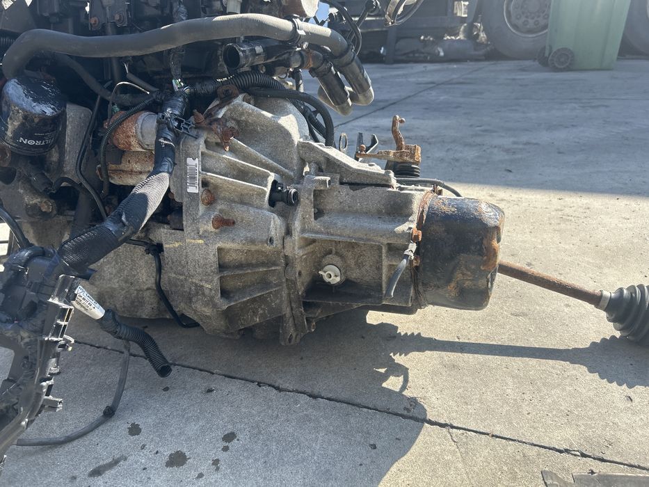 Cutie viteze dacia dokker 1.5 e5