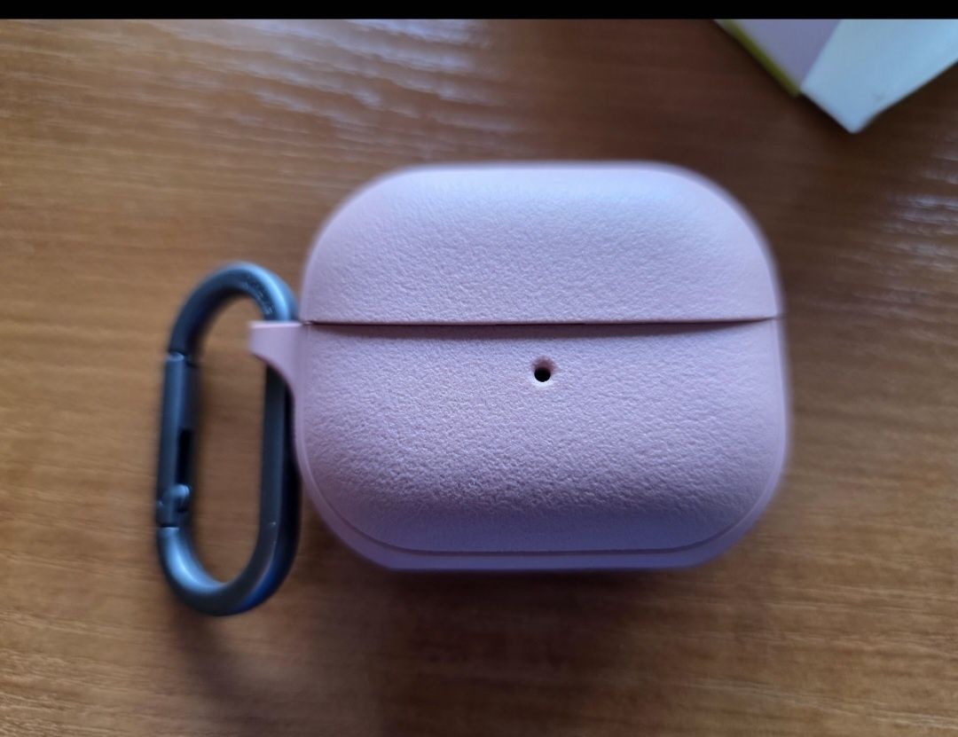Продавам калъф за слушалки Galaxy buds 3 /3 Pro